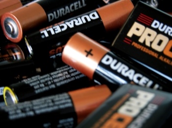 Batteries-danger-to-pets.jpg Batteries-danger-to-pets.jpg