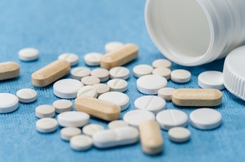 pills-from-bottle.jpg